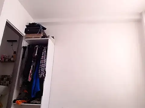 Chat +18 de saara_johnson496 ao vivo