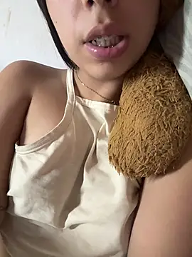 lulizoee webkamerás műsora