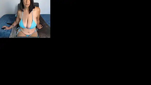 AmeliPonce élő XXX-chatje