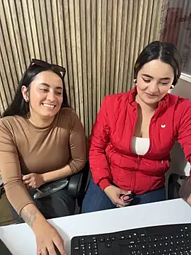 Chat XXX en directo de Antonella_Julieta