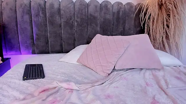 Viollet_xoxon Live XXX chat