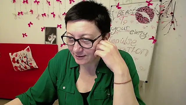 EmilyL0ve 现场XXX聊天