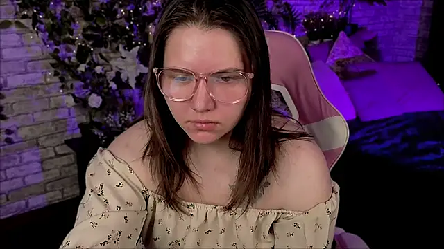 Penny__Love 即時 XXX 聊天