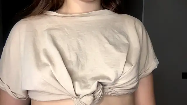 Chat +18 de LowriseZiziphus ao vivo