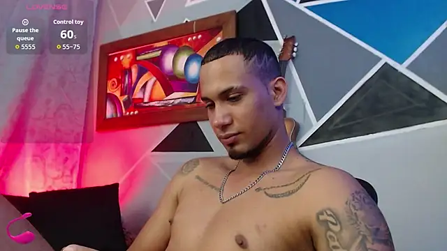 MagnusFrost Live XXX-chat