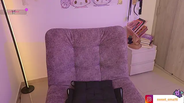 แชท XXX สดของ Loving_Ema_1