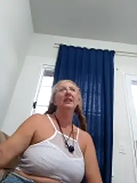 Chat +18 de MILEIDE980 ao vivo