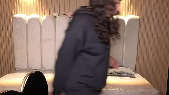 _Mia_Evans_1's Live XXX Chat