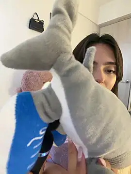 ZaraLuuv – Naživo XXX chat