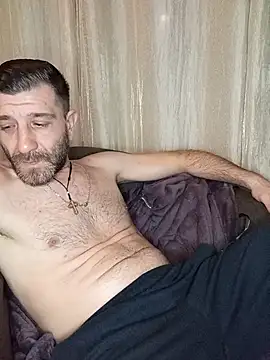 Alexdaniel89 即時 XXX 聊天