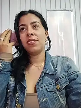 Luianna's Live XXX Chat