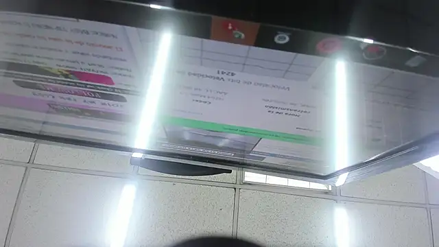 XXX chat uživo modela CamilaRoyale