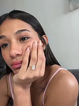 cata_777's Live XXX Chat