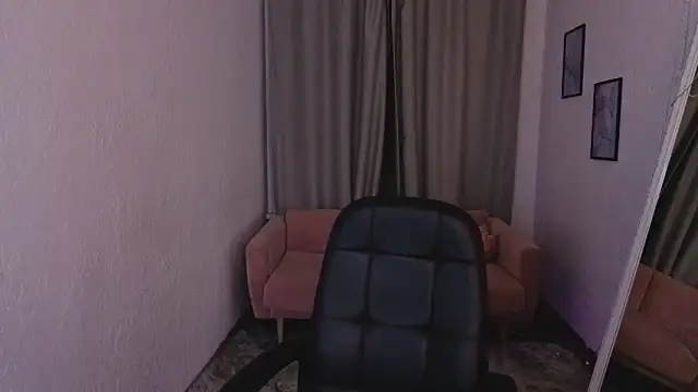 Cheryl_Backer: онлайн-секс-чат