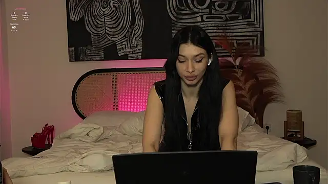 Chatroom XXX en direct de Olivia_Faye