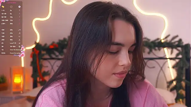 دردشة MirnaTellado الجنسية المباشرة