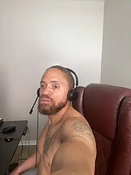 Fathero1time Chat XXX in diretta