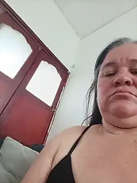 Czat XXX na żywo – MilF-eterna_69