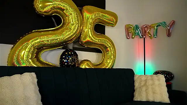 XXX chat uživo modela izzy_belle