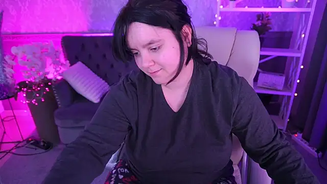 Czat XXX na żywo – LittleShyy