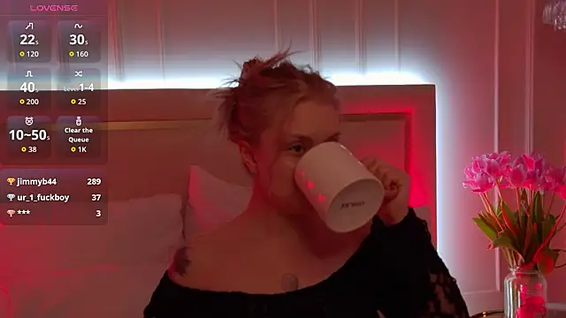 MollyHilton লাইভ XXX চ্যাট