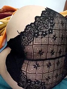 Haralushiaaa Adlı Modelin Canlı XXX Sohbeti