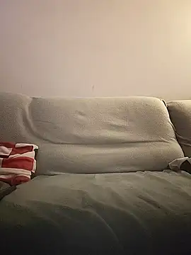 Czat XXX na żywo – Laura_Ati