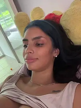 DeuxGold Adlı Modelin Canlı XXX Sohbeti