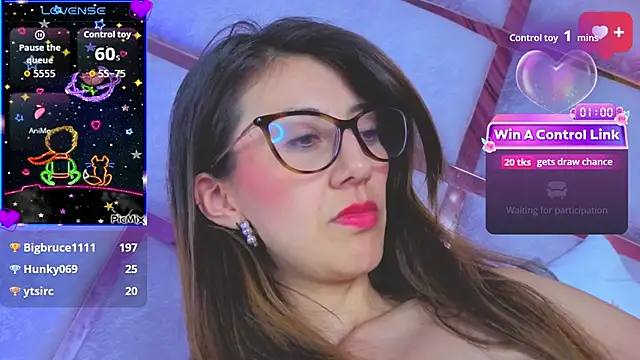 _jade_white_ Adlı Modelin Canlı XXX Sohbeti