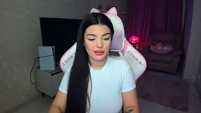 AlluringAriel Adlı Modelin Canlı XXX Sohbeti