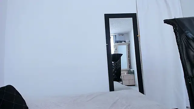 cute-little-thing Adlı Modelin Canlı XXX Sohbeti