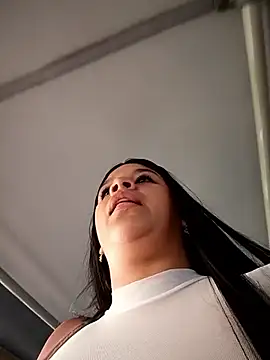 Czat XXX na żywo – Layla-daring