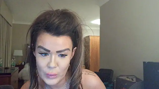 ScottishIvy 即時 XXX 聊天