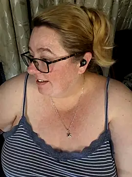 Iceprincess2bad4u লাইভ XXX চ্যাট