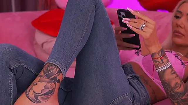 fallingangel élő XXX-chatje