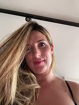 Thescorpionfr_ élő XXX-chatje