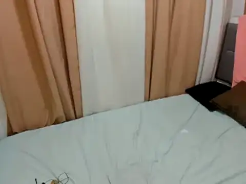 PetiteAsianTrisha's Webcam Show