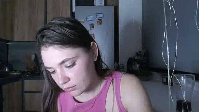 Chat +18 de delightful_sofi ao vivo