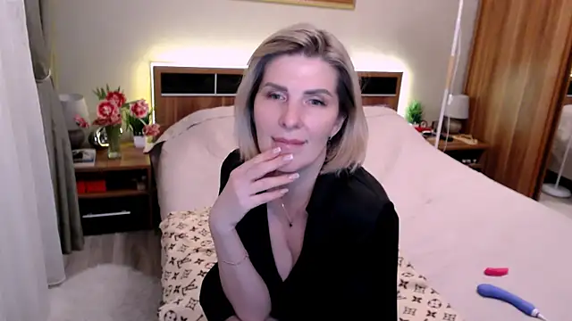 sensualEmilia's Live XXX Chat