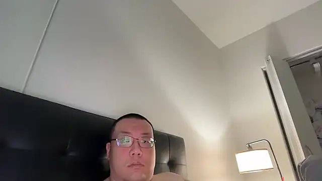 Show de happynewyear111222 na webcam