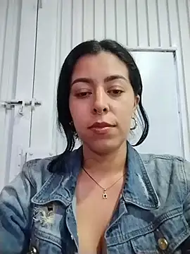 Онлайн чат XXX Luianna