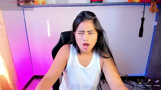 vickylatina_ Adlı Modelin Canlı XXX Sohbeti