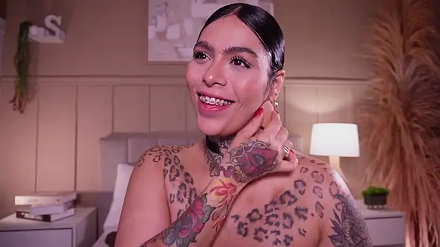 curvyliciousss: απευθείας συνομιλία ΧΧΧ