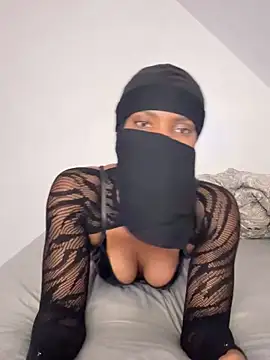 Živý XXX chat KiaraAmara