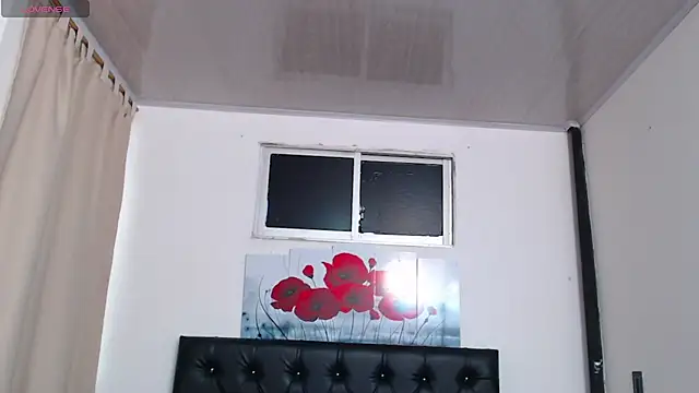 pinky_f00xのライブXXXチャット