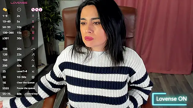 EmaBrownien Live XXX chat