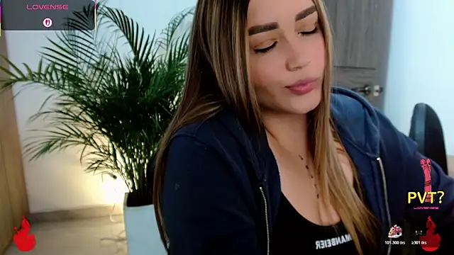 Lucia_star__ 即時 XXX 聊天