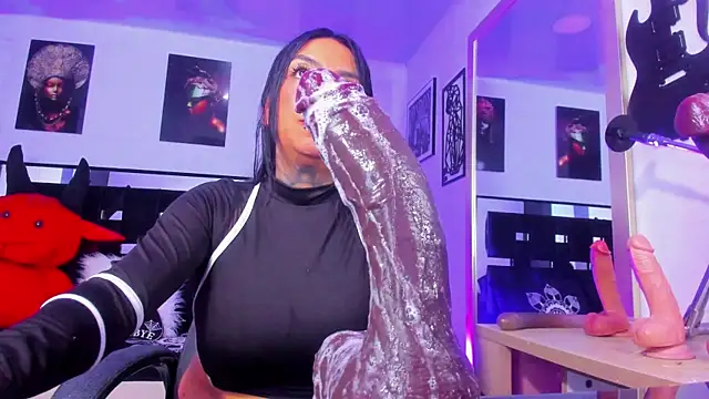 Онлайн чат XXX Kadarah