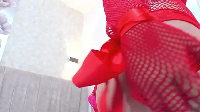 thamiina_ Adlı Modelin Canlı XXX Sohbeti