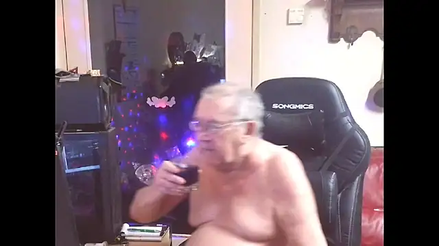 Show modela bebitzu na web-kameri